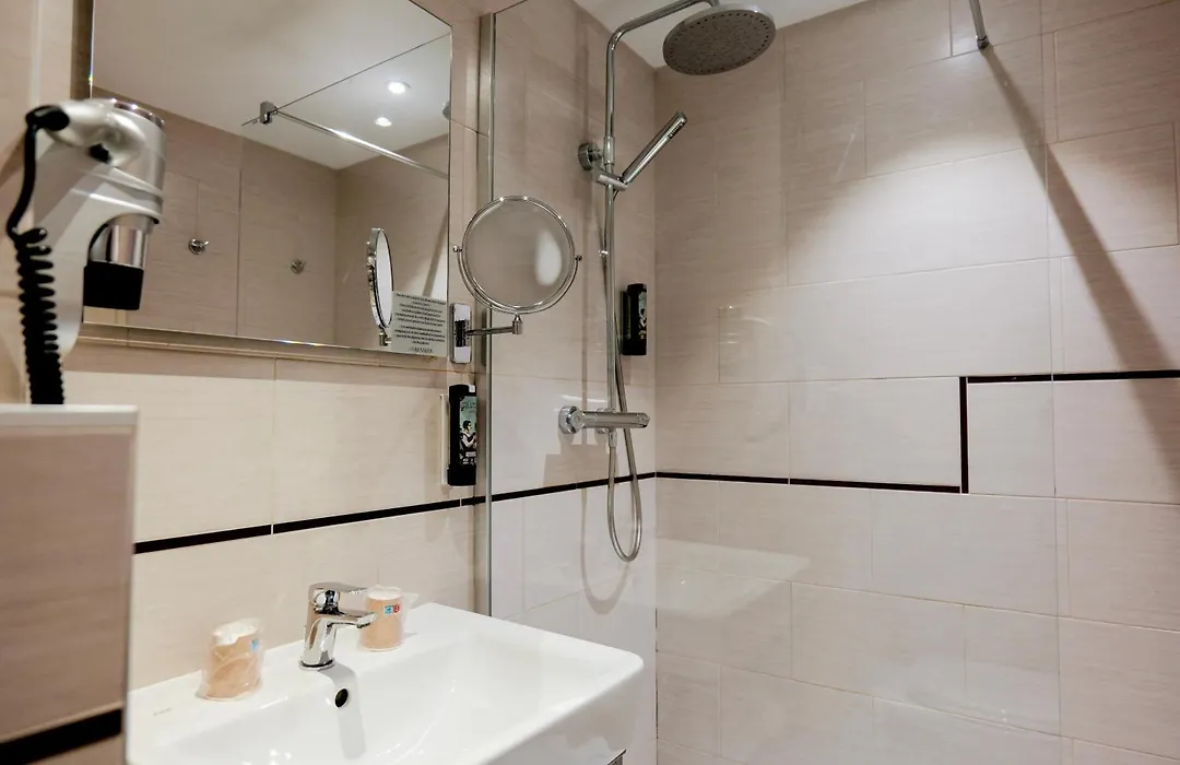 Hotel Le Kennedy, Clermont-Ferrand, The Originals Relais-1