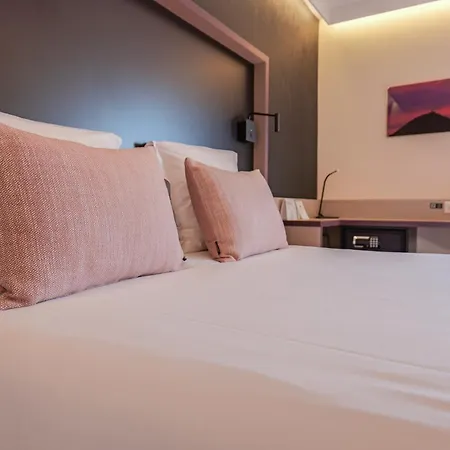 Hotel Le Kennedy, Clermont-Ferrand, The Originals Relais-3